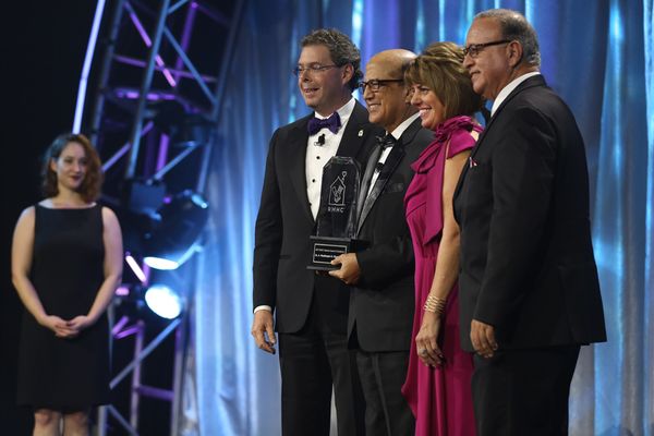 A pioneer in public health policy wins US Medical Award of Excellence - Header Image