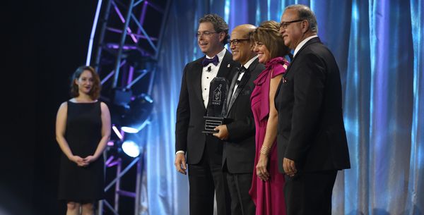 A pioneer in public health policy wins US Medical Award of Excellence - Header Image