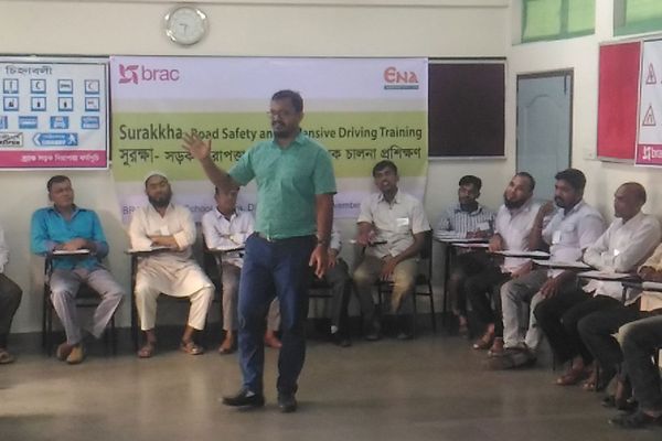 BRAC training bus drivers to promote road safety and reduce road crash in Bangladesh - Header Image