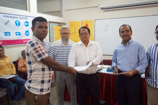 BRAC to train bus drivers to reduce road accidents - Header Image