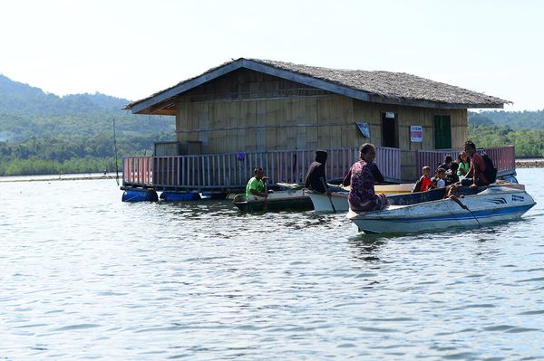 Floating schools for climate change - Header Image