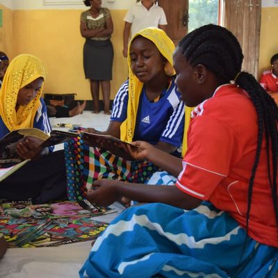 An image of girls in a youth empowerment program, ELA.