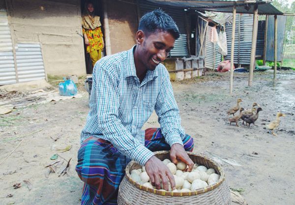 পরিবর্তন এলো তরুণের হাত ধরে - Header Image