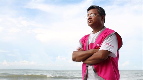 কালিগঞ্জ থেকে কাবুল, মাগুরা থেকে লাইবেরিয়াঃ এক অভিযাত্রীর গল্প - Header Image