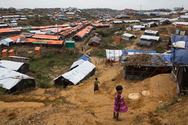In Bangladesh, aid groups confront an invisible danger - Header Image