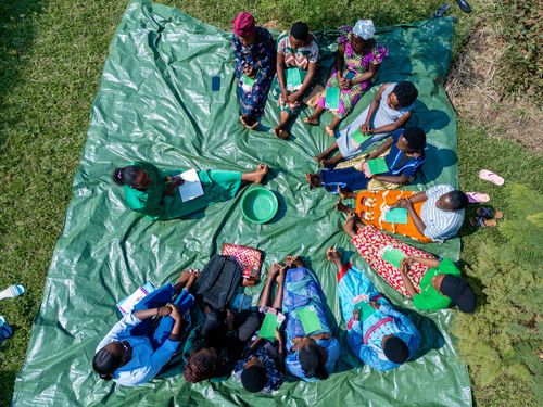 Our Approach__Socially Driven Photo