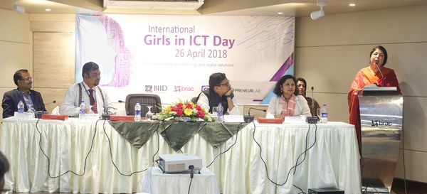 Tackling multiple challenges will boost women employment in ICT - Header Image