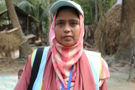 Meet the female volunteers bringing door-to-door maternity care to Bangladesh’s slums and villages - Header Image
