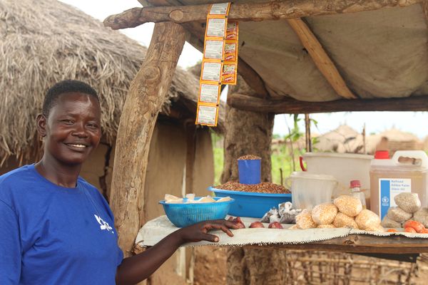 “I want to be at least a little rich”: Meet Annet, a refugee from South Sudan - Header Image