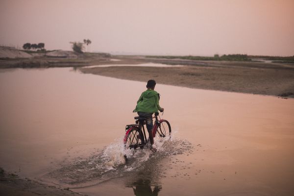 Child on cycle