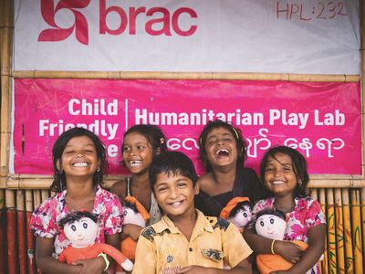 Photo 4_Rohingya children in front of a Humanitarian Play Lab in Cox_s Bazar Rohingya camp