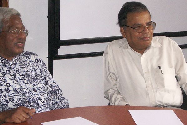 আমিনভাই : সমবেত কণ্ঠস্বরের প্রতীক - Header Image