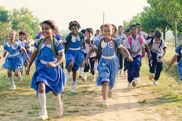 হ্যাঁ, আপনাকেই বলছি! - Header Image