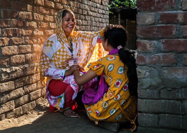 Bangladesh health worker