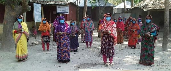 কোভিড-১৯ এবং নারীর জীবনের ঝুঁকি - Header Image