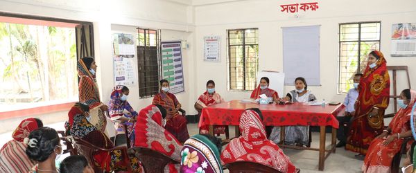 How all-women village solidarity committees are helping women escape poverty - Header Image