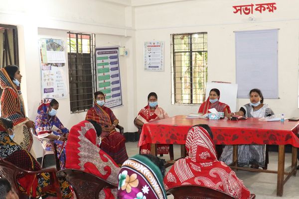 How all-women village solidarity committees are helping women escape poverty - Header Image