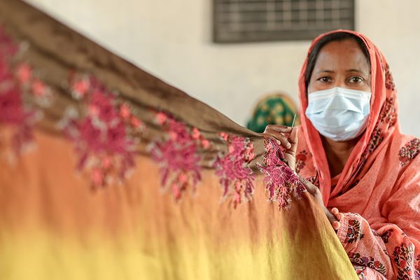 On International Women’s Day, meet one of the women behind your Aarong saree - Header Image