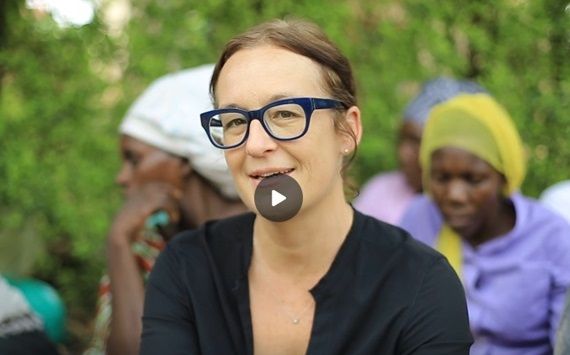 Video: A special gratitude message from Julia Roberts - Header Image