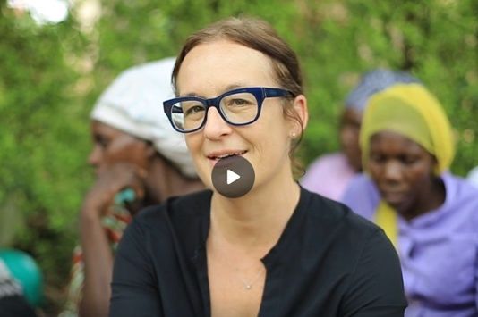 Video: A special gratitude message from Julia Roberts - Header Image