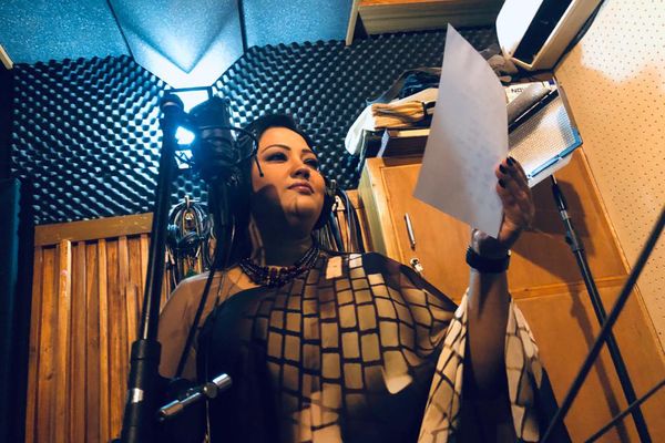 Artist Momtaz calls to defeat Corona: Partners with BRACFeatured - Header Image