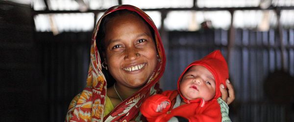 কর্মজীবী মা এবং কিছু কথা - Header Image