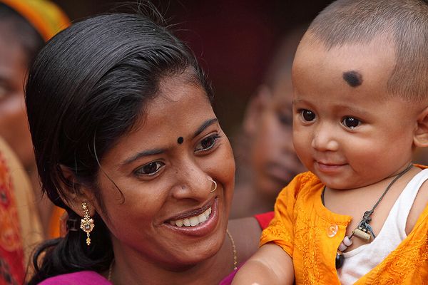 40 ways BRAC supports mothers in Bangladesh: Snapshot from 2018 - Header Image