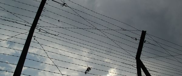 মুক্তির টানেঅভিশাপ বরণ - Header Image