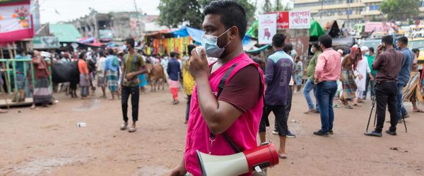 Packed spaces. Pandemic. How to stay safe? - Header Image