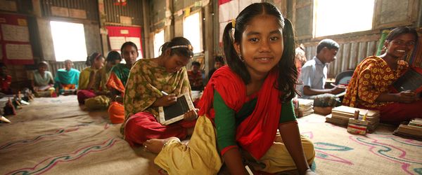 পথিককে পথ তৈরি করতে দিন - Header Image