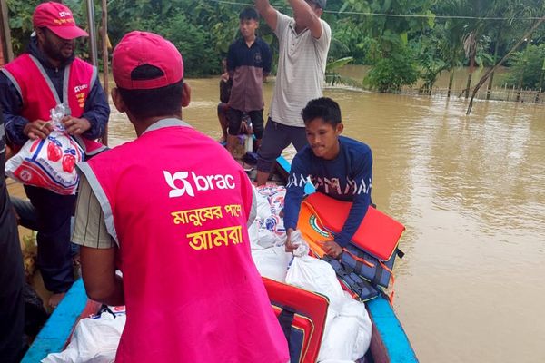 BRAC announces 30 million BDT emergency relief for flood-affected peopleFeatured - Header Image
