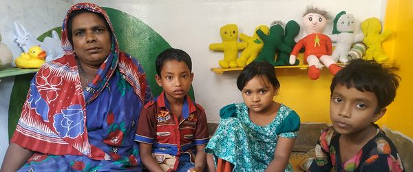 রঙিন উঠোনের খেলাঘর - Header Image